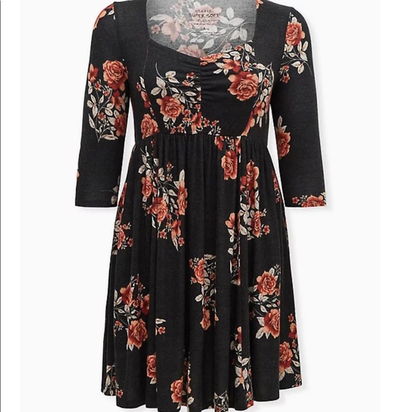 NWT Torrid Super Soft Black Floral Skater Dress - Picture 4 of 6